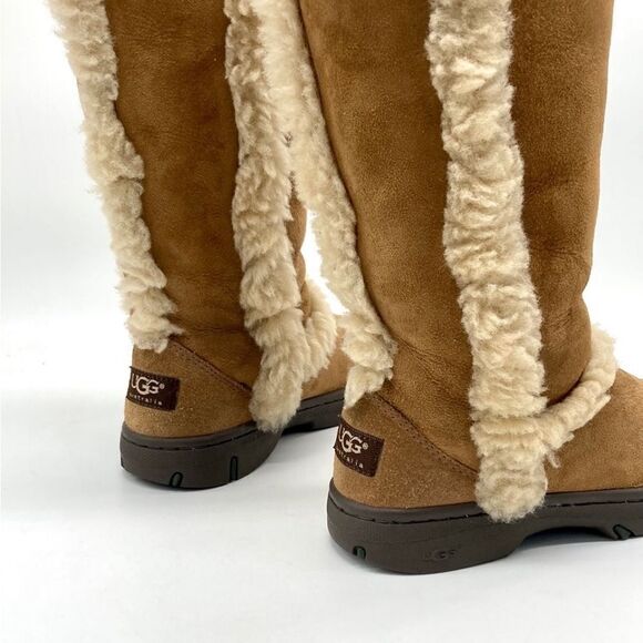 UGG Sunburst Tall Boot - Picture 9 of 12